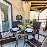 Villa Guclu