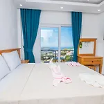 Guclu Kaş