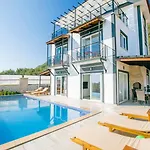Guclu Villa *